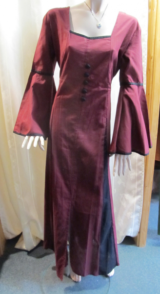 Ladies Medieval Dress Burgundy